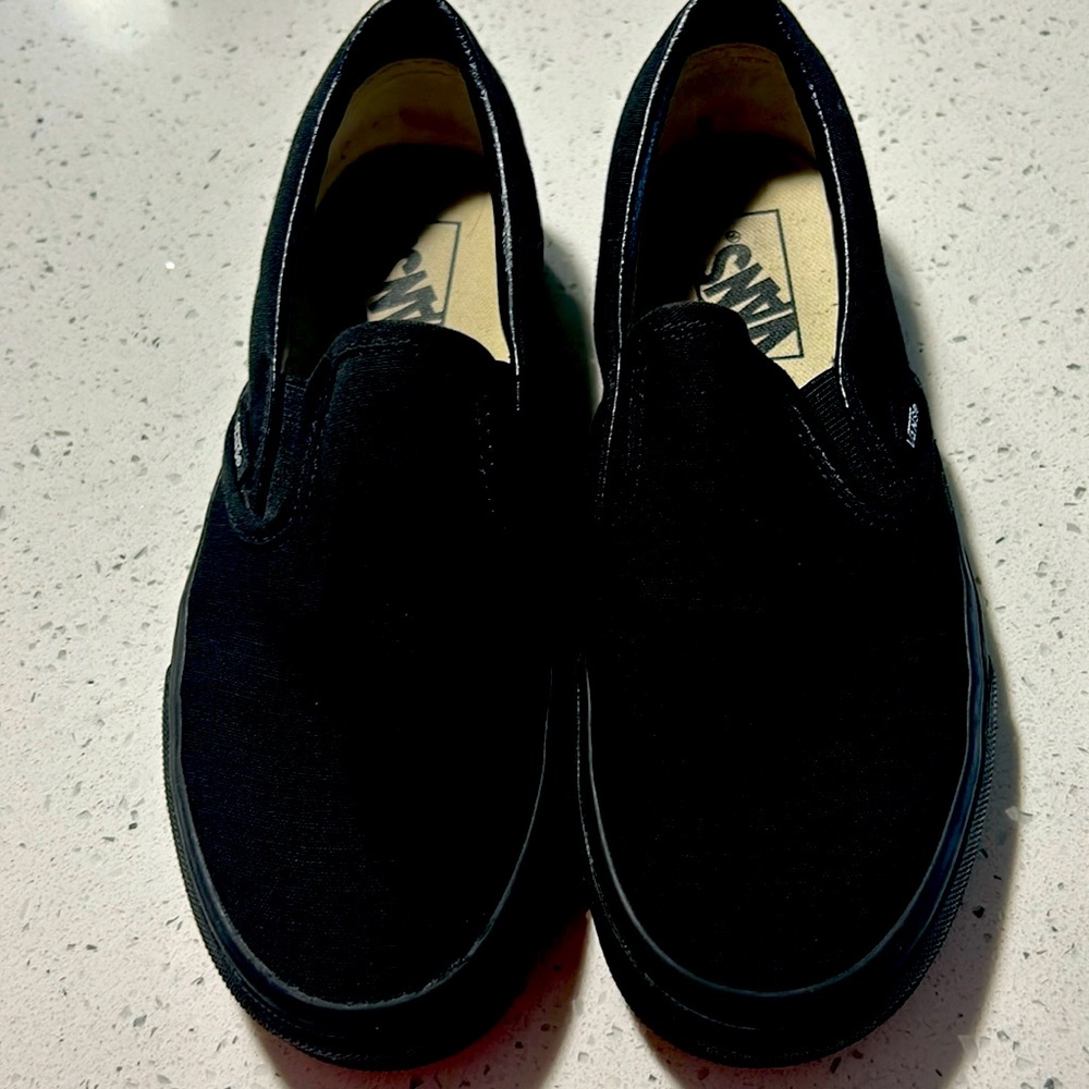 Men or women Vans Claasic Slip On Sneaker Shoes black   size 5.5
